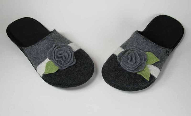 Wool Slippers Grey Green Flower